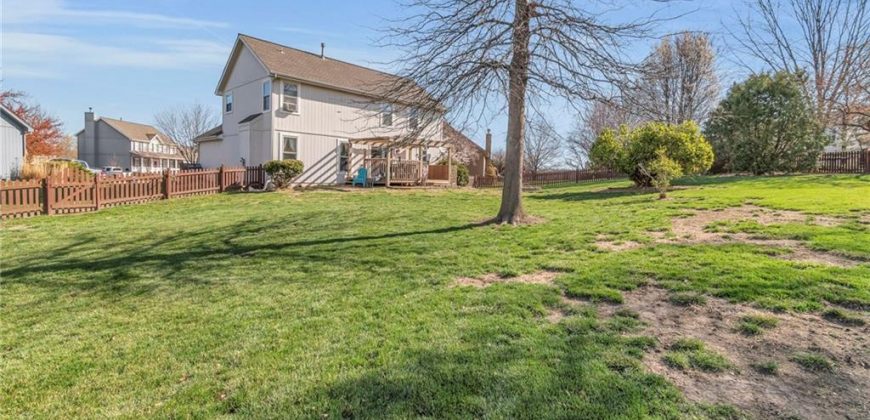 Homes for Sale in Liberty, MO 64068 | 1071  Maple Woods Court