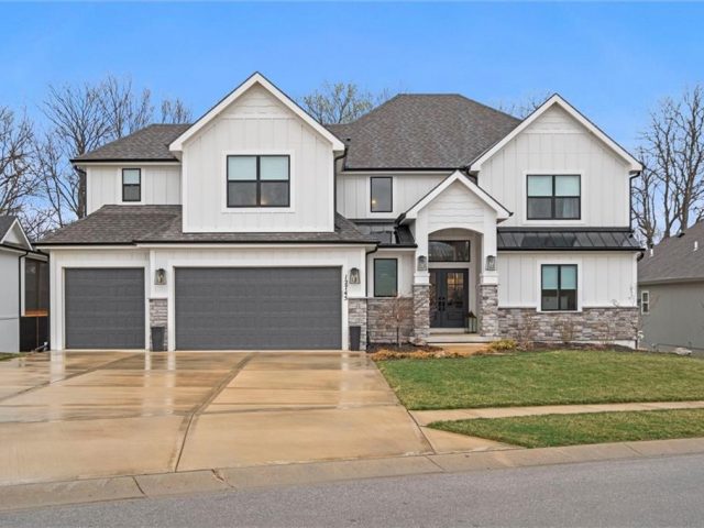 Homes for Sale in Platte City, MO 64079 | 12745 N Larkspur Lane