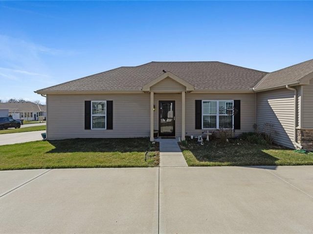 Homes for Sale in Gladstone, MO 64118 | 826 NE 65th Terrace