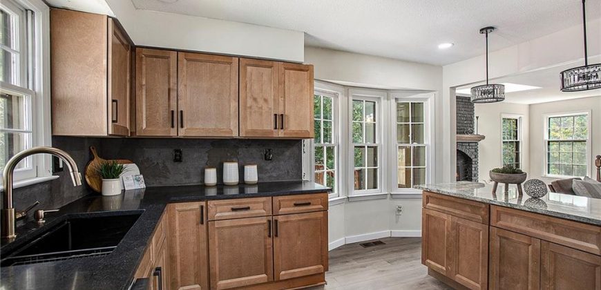 Homes for Sale in Kansas City, MO 64151 | 7401 N Amoret Avenue