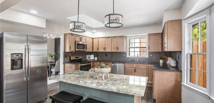 Homes for Sale in Kansas City, MO 64151 | 7401 N Amoret Avenue