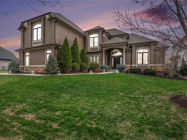 Homes for Sale in Kansas City, MO 64157 | 8541 N Donnelly Avenue
