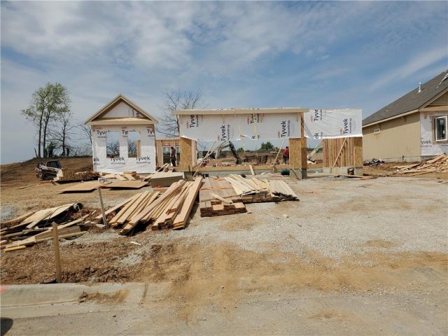 Homes for Sale in Kansas City, MO 64156 | 10204 N Winchester Avenue