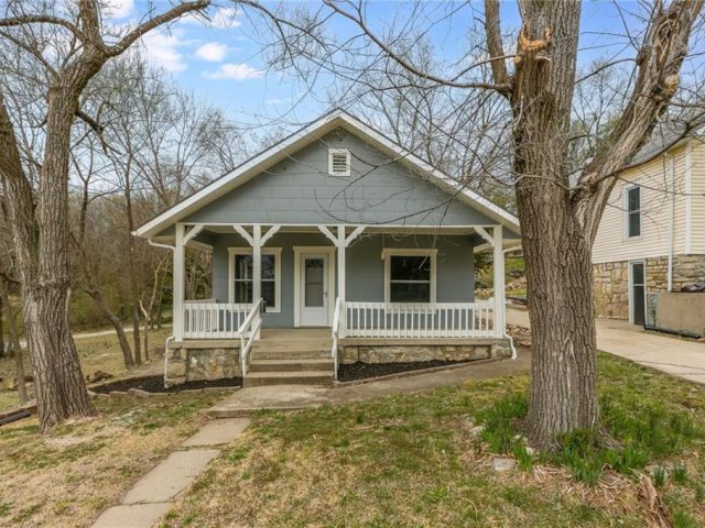 Homes for Sale in Excelsior Springs, MO 64024 | 720  Hazel Street