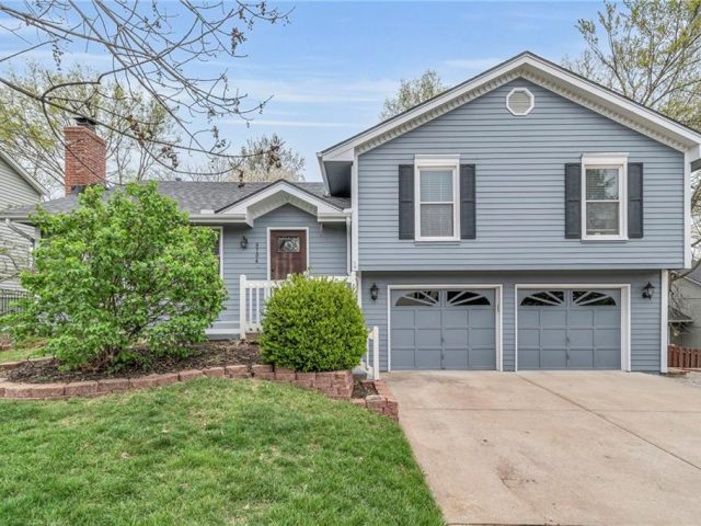 Homes for Sale in Kansas City, MO 64153 | 9704 NW 85TH Terrace