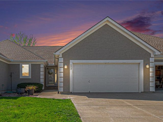 Homes for Sale in Smithville, MO 64089 | 403  Marina Court