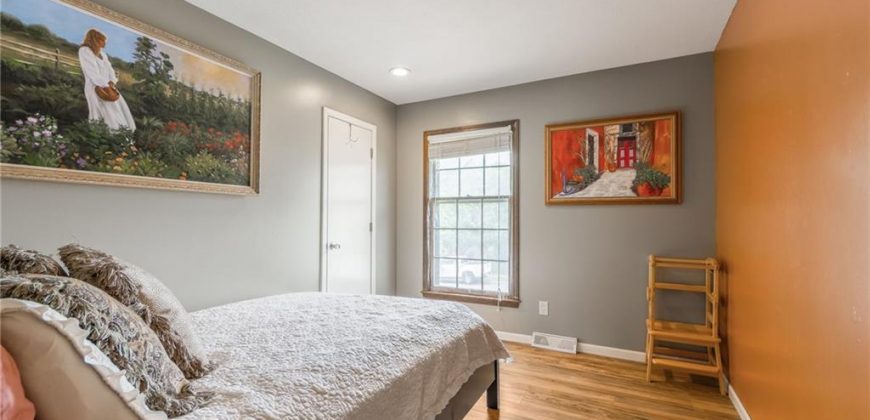 Homes for Sale in Liberty, MO 64068 | 1039  Essex Street