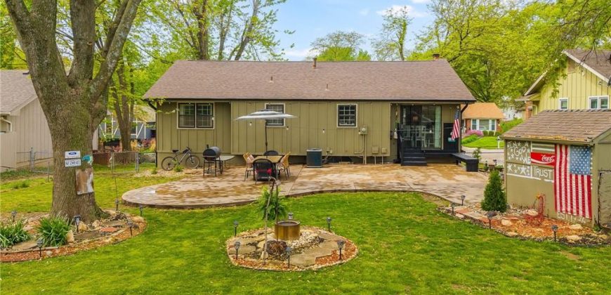 Homes for Sale in Liberty, MO 64068 | 1039  Essex Street