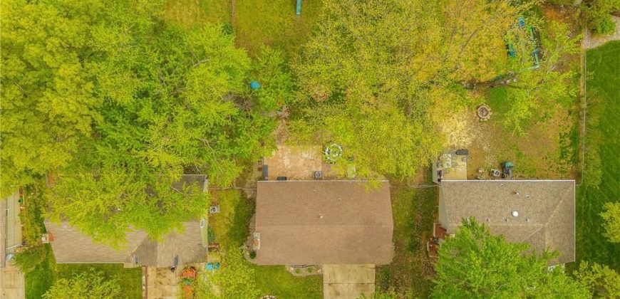 Homes for Sale in Liberty, MO 64068 | 1039  Essex Street