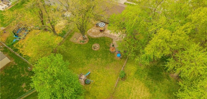 Homes for Sale in Liberty, MO 64068 | 1039  Essex Street