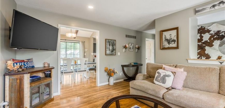 Homes for Sale in Liberty, MO 64068 | 1039  Essex Street