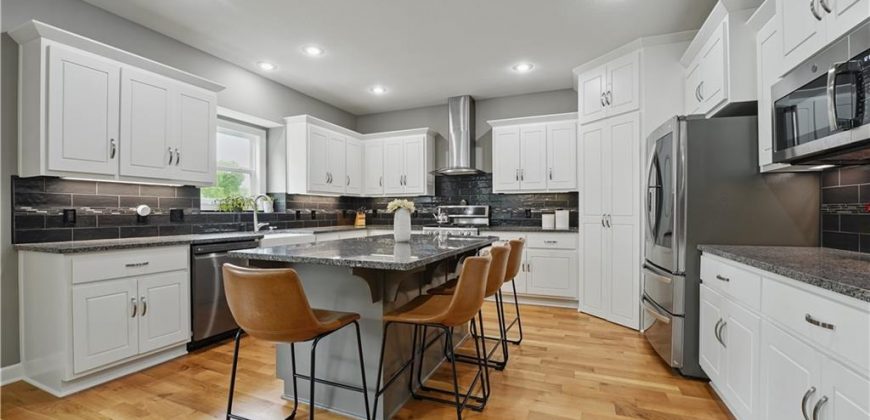 Homes for Sale in Kansas City, MO 64154 | 9308 N Chatham Avenue