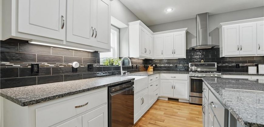 Homes for Sale in Kansas City, MO 64154 | 9308 N Chatham Avenue