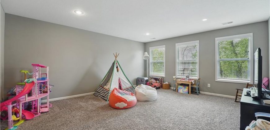 Homes for Sale in Kansas City, MO 64154 | 9308 N Chatham Avenue