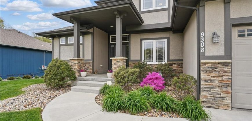 Homes for Sale in Kansas City, MO 64154 | 9308 N Chatham Avenue