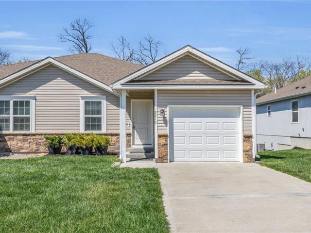 Homes for Sale in Kansas City, MO 64154 | 9210 N Gower Avenue