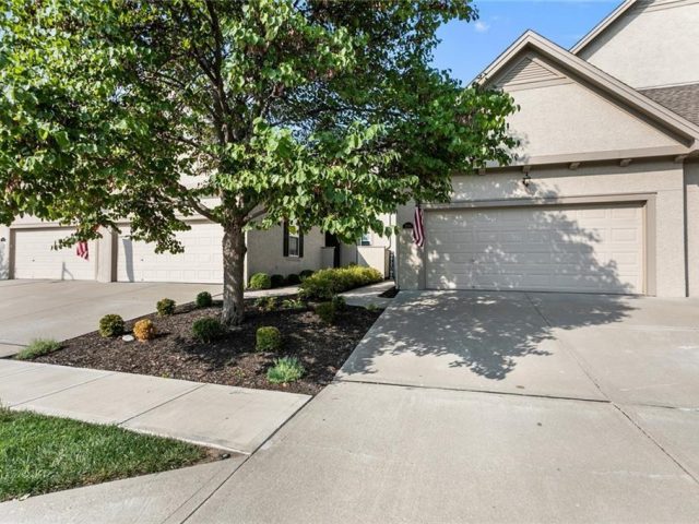 Homes for Sale in Kansas City, MO 64155 | 2118 NE 107th Terrace