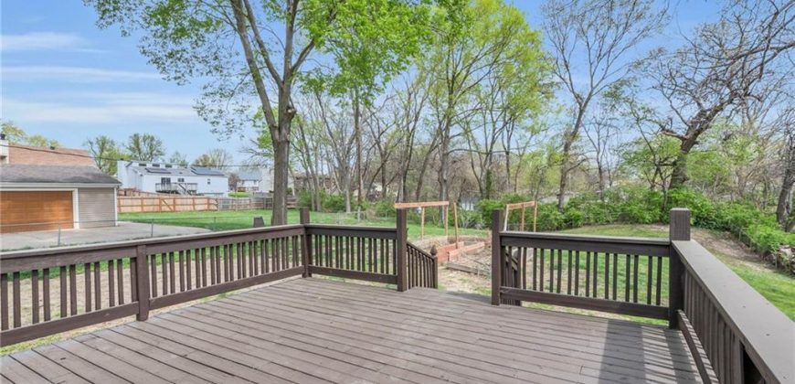 Homes for Sale in Gladstone, MO 64118 | 7209 N Troost Avenue