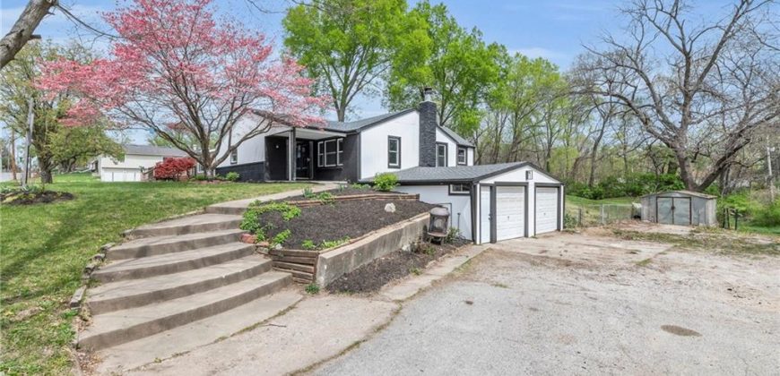 Homes for Sale in Gladstone, MO 64118 | 7209 N Troost Avenue