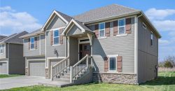 Homes for Sale in Smithville, MO 64089 | 704  Walnut Drive