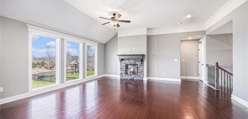 Homes for Sale in Smithville, MO 64089 | 704  Walnut Drive