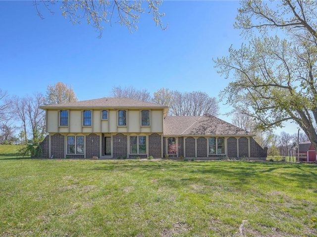Homes for Sale in Liberty, MO 64068 | 12321  Fishing River Lane