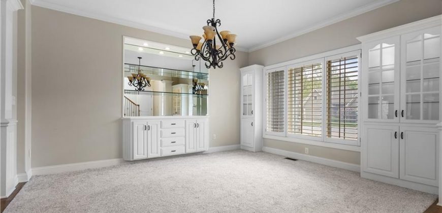 Homes for Sale in Parkville, MO 64152 | 10505 NW River Hills Drive