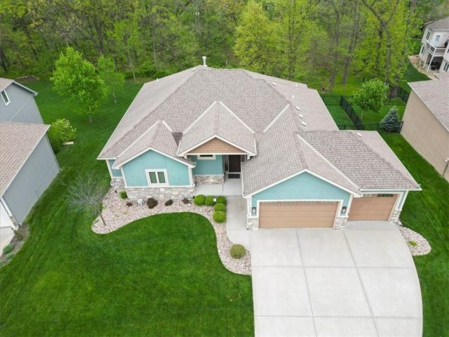 Homes for Sale in Kansas City, MO 64157 | 9221 N Overton Avenue
