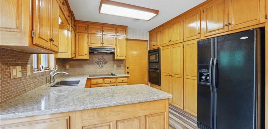 Homes for Sale in Kansas City, MO 64154 | 2709 NW Powderhorn Drive