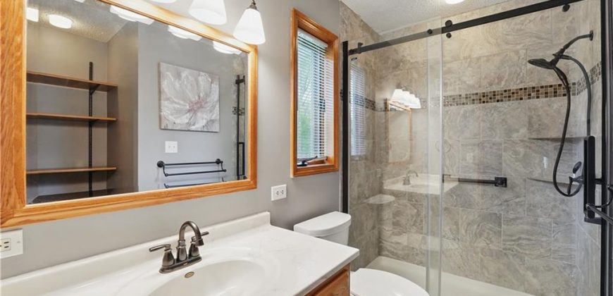 Homes for Sale in Kansas City, MO 64154 | 2709 NW Powderhorn Drive