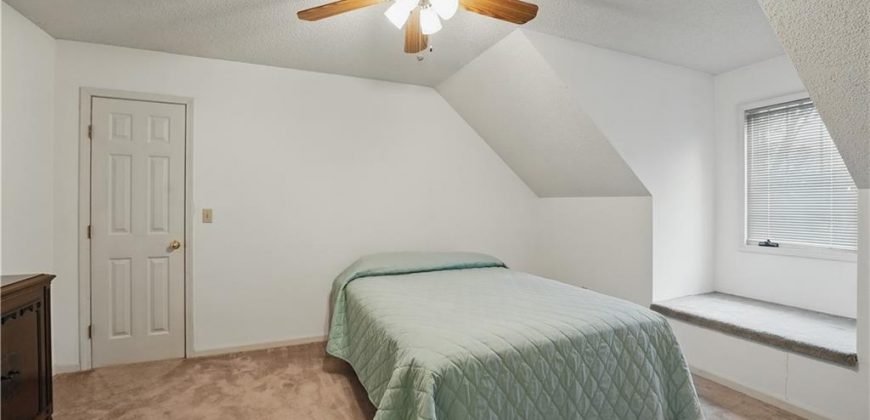 Homes for Sale in Kansas City, MO 64154 | 2709 NW Powderhorn Drive