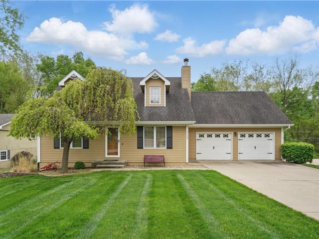 Homes for Sale in Kansas City, MO 64154 | 2709 NW Powderhorn Drive