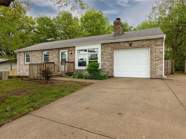 Homes for Sale in Kansas City, MO 64152 | 7105 NW 9 Highway