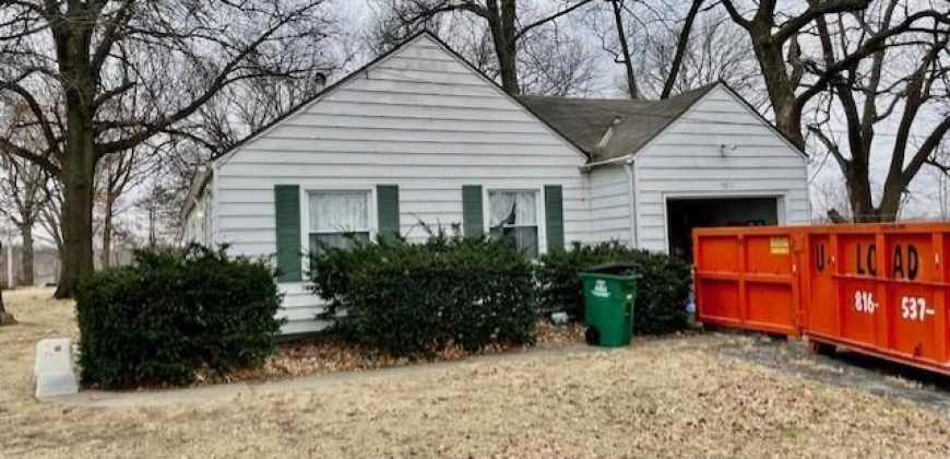 Homes for Sale in Kansas City, MO 64118 | 501 NE Shady Lane Drive