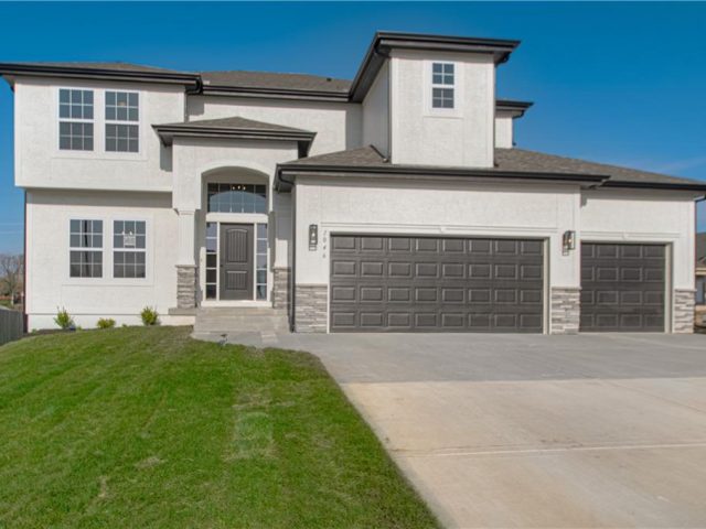 Homes for Sale in Kansas City, MO 64157 | 9100 NE 98th Terrace