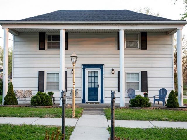 Homes for Sale in Kearney, MO 64060 | 205 E Washington Street