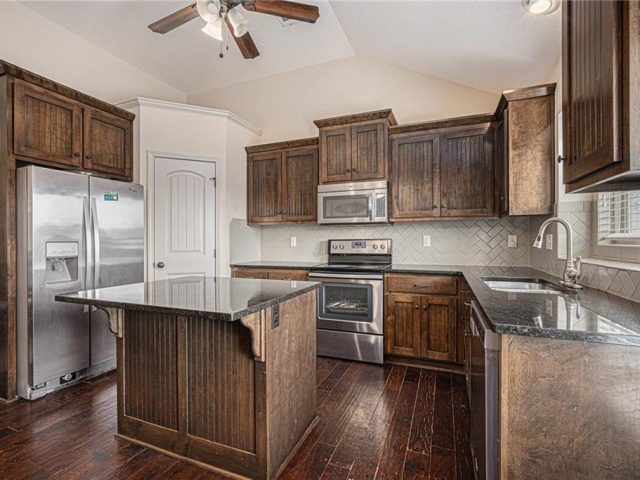 Homes for Sale in Kansas City, MO 64119 | 3209 NE 79th Terrace