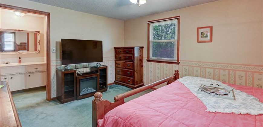 Homes for Sale in Parkville, MO 64152 | 6606 NW Quail Run Drive