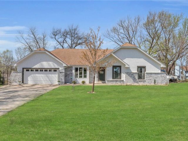 Homes for Sale in Weatherby Lake, MO 64152 | 7910 NW Eastside Drive