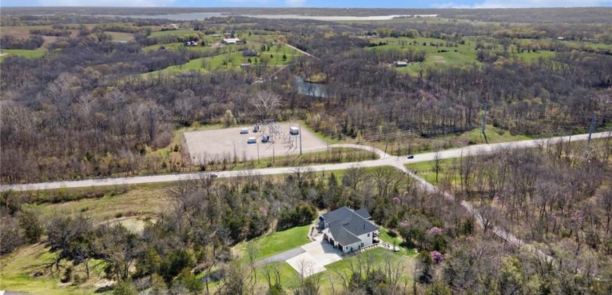 Homes for Sale in Smithville, MO 64089 | 391 NW 174th Court