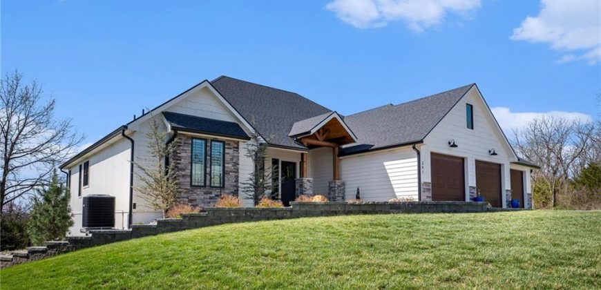 Homes for Sale in Smithville, MO 64089 | 391 NW 174th Court