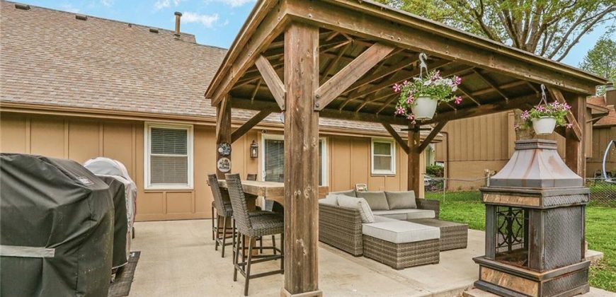 Homes for Sale in Kansas City, MO 64155 | 922 NE Karapat Drive