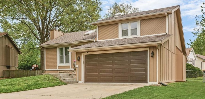 Homes for Sale in Kansas City, MO 64155 | 922 NE Karapat Drive