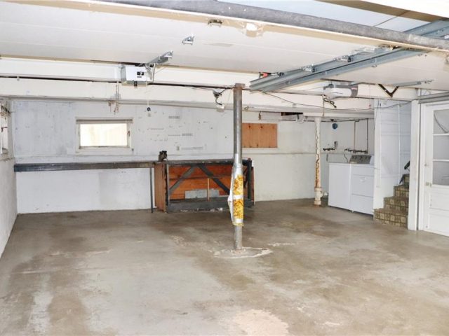Homes for Sale in Kansas City, MO 64116 | 2630  Seminole Drive