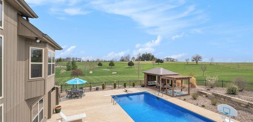 Homes for Sale in Smithville, MO 64089 | 17560  Smith’s Mill Road