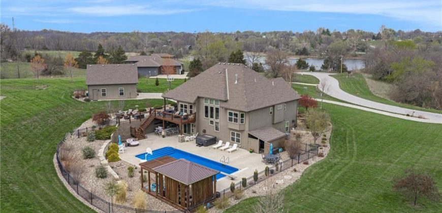 Homes for Sale in Smithville, MO 64089 | 17560  Smith’s Mill Road
