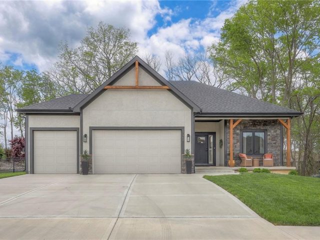 Homes for Sale in Platte City, MO 64079 | 17360 NW 127th Street