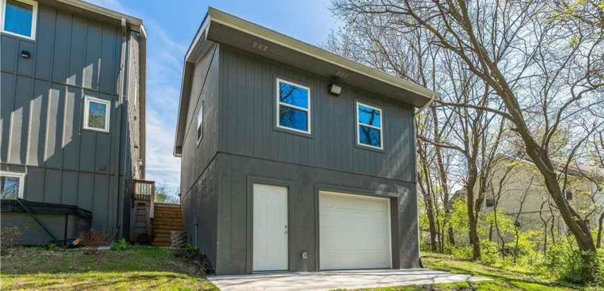 Homes for Sale in Kansas City, MO 64152 | 6214 NW Kimberly Downs Street