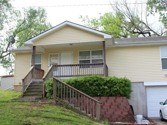 Homes for Sale in Kansas City, MO 64116 | 1403 NE 38th Street