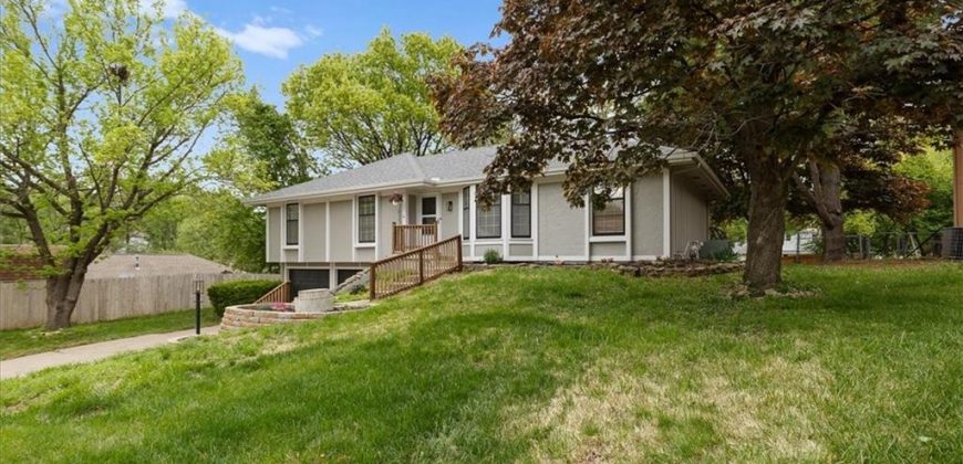 Homes for Sale in Parkville, MO 64152 | 7025 NW Winan Road